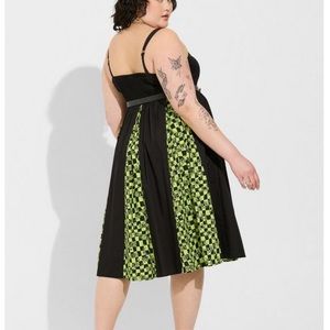 Torrid- beetlejuice dress size 2